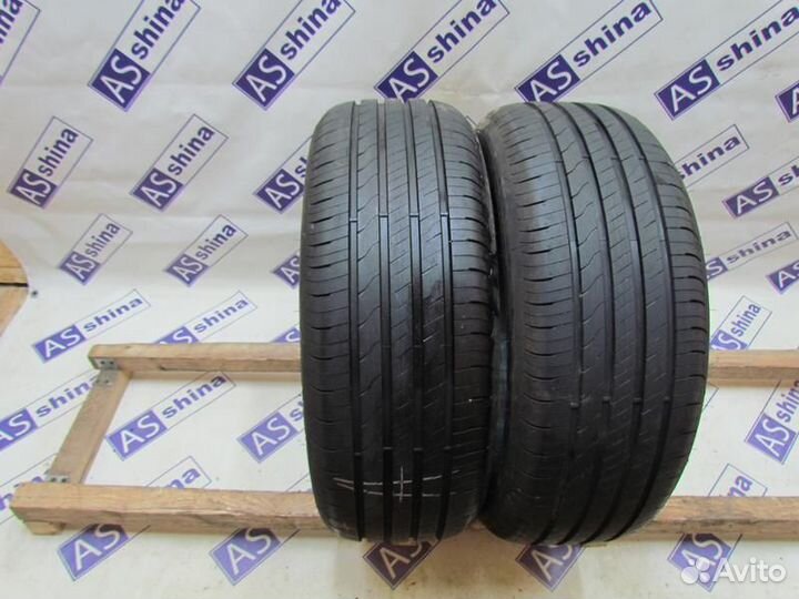 Goodyear EfficientGrip Performance 2 215/55 R17 99G