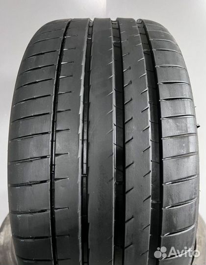 Michelin Pilot Sport 4 S 255/40 R20 и 295/35 R20