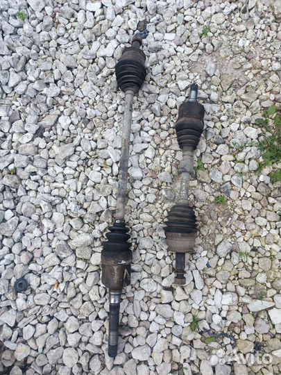 Приводной вал Крайслер вояджер 3. 2.4 АКПП