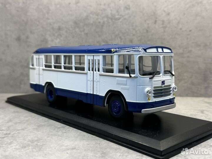 Коллекционная модель Лиаз-158Б Classicbus 1:43