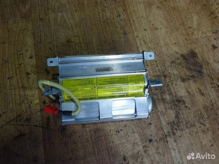 Подушка безопасности пассажирская (в торпедо) Mit