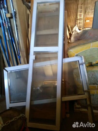 Пластиковая дверь