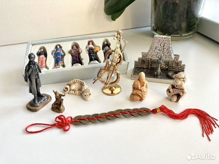 Статуэтки фигурки из разных стран