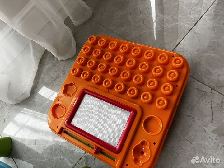 Развивающий музыкальный интерактивный столик