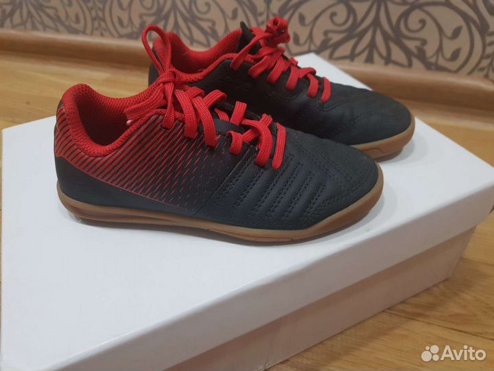 Бутсы футзалки футбольные