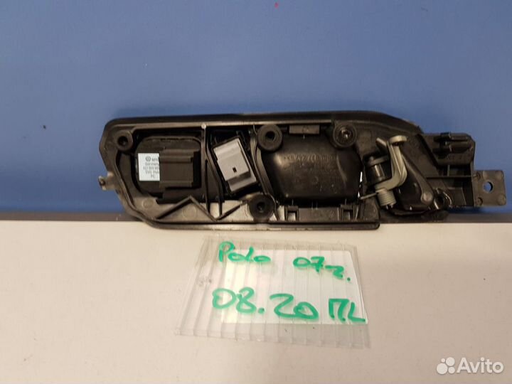 Ручка двери внутренняя передняя левая Volkswagen P