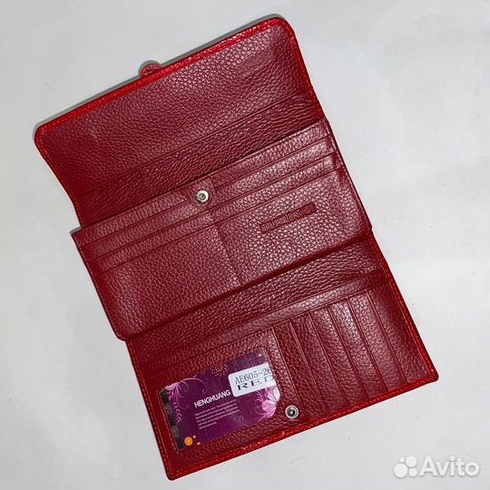 Женский кошелек из кожи