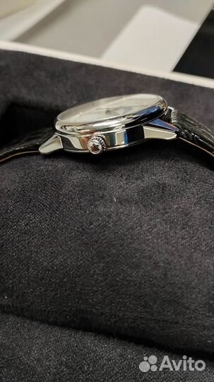 Часы наручные женские механические