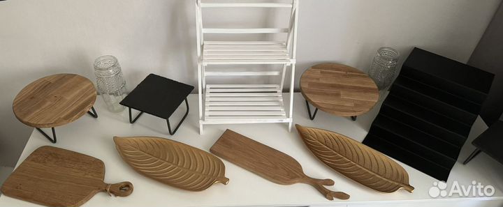 Столы.скатерти.посуда