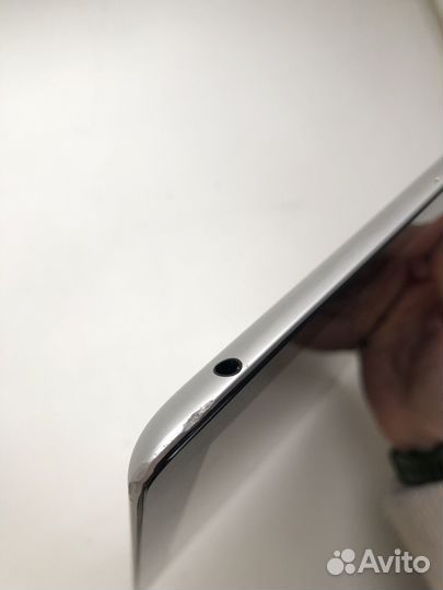 Планшет Apple iPad 4 Wi-Fi 64GB Model A1458