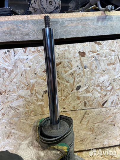 Амортизатор передний Ford Transit 2002