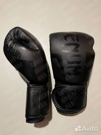 Боксерские перчатки venum