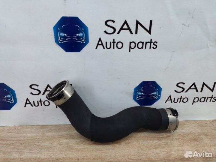 Патрубок интеркулера Bmw 3 F30 N47D20 2013