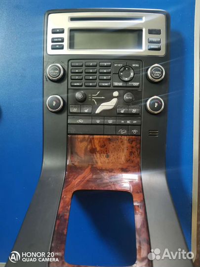 Парящая панель volvo