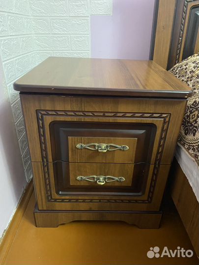 Спальный гарнитур