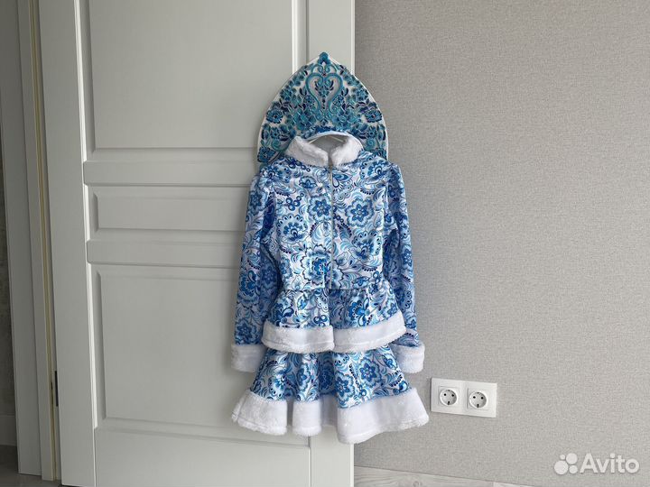 Новогодний костюм снегурочка гжель р.134