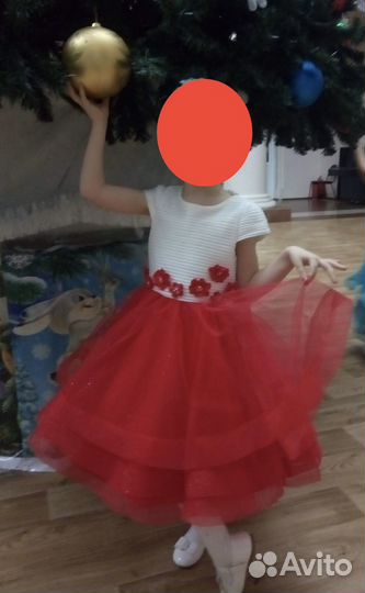 Платье праздничное