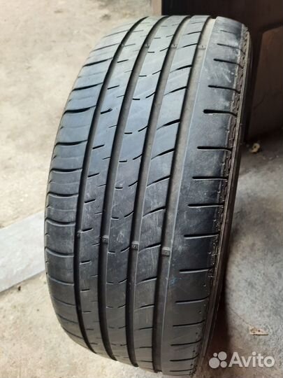 Nexen N Fera RU1 235/45 R18