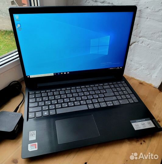 Ноутбук Lenovo/8озу/A6-9225/Ssd256Gb/Radeon R4