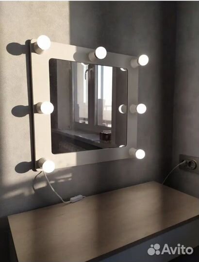 Зеркало с подсветкой