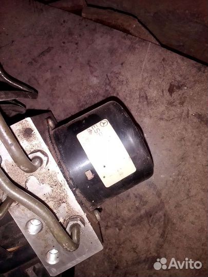 Блок абс mercedes w208