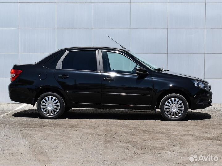 LADA Granta 1.6 МТ, 2022, 32 385 км