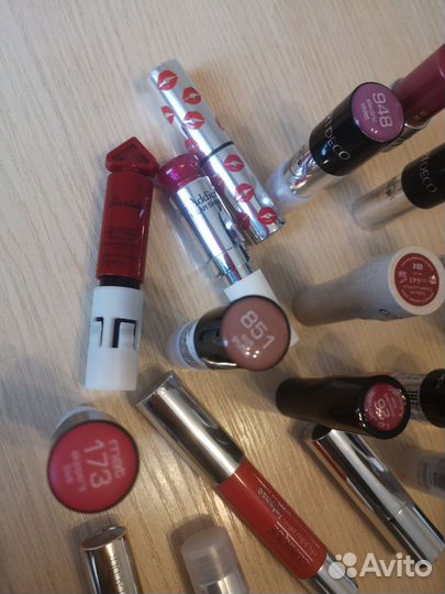 Помада косметика пакетом