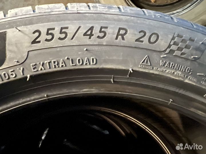 Michelin Pilot Sport 4 SUV 255/45 R20 105Y