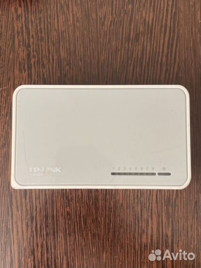 TP-Link TL-SF1008D коммутатор