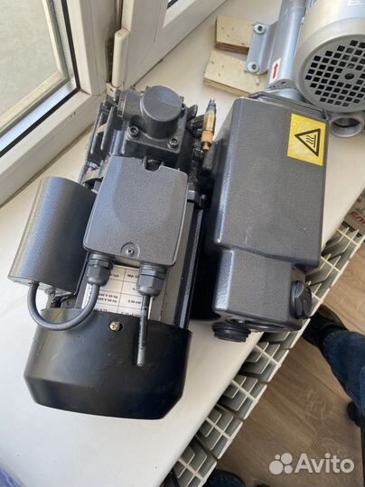 Вакуумный насос value