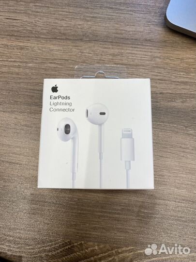 Наушники Apple EarPods Lightning новые