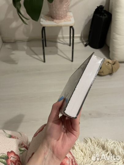 Триша Левенселлер Тени между нами