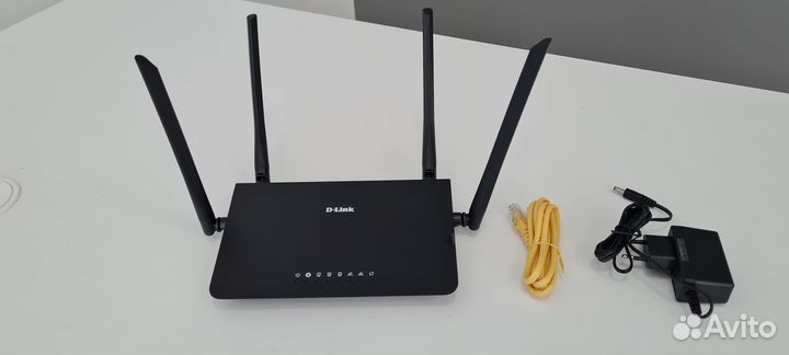 Wi-Fi роутер D-Link DIR-820