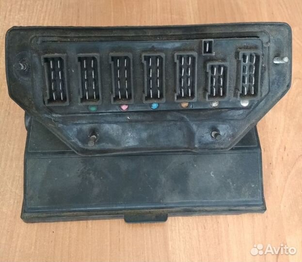 Продам блок предохранителей ваз 2108-21099
