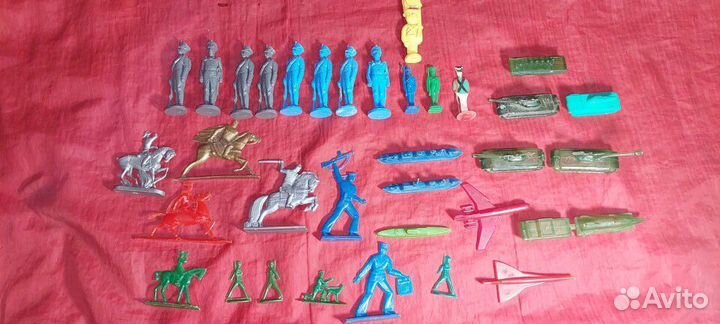 Солдатики СССР, Крестоносцы,Индейцы