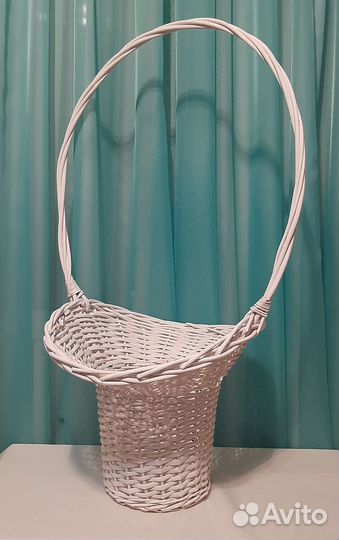Корзина плетеная большая