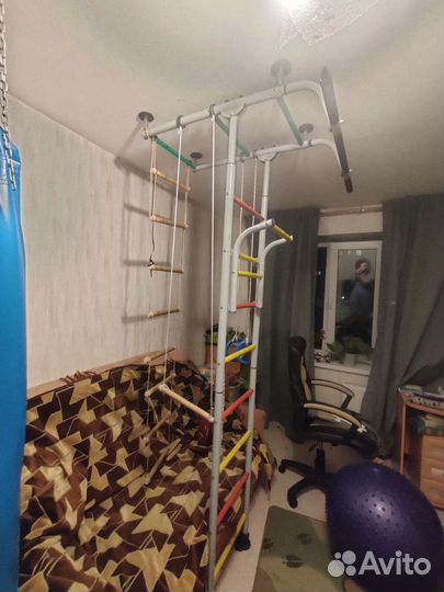 Спортивный уголок+ 2 мата