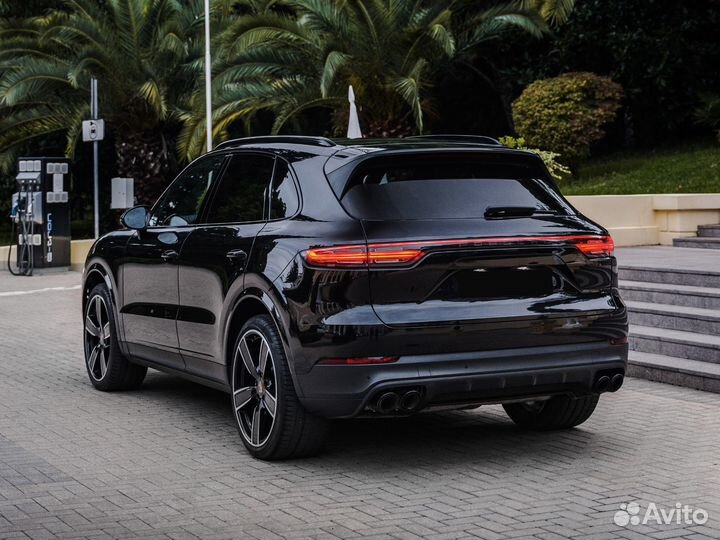 Аренда авто премиум класса Porsche