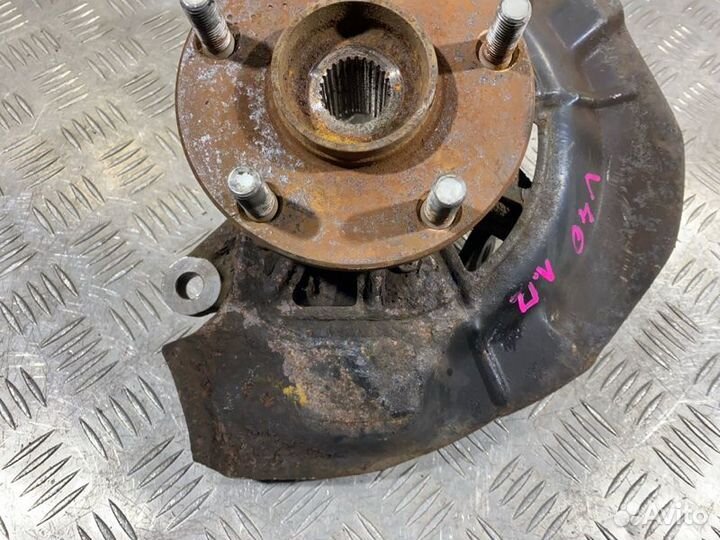 Ступица передняя левая Toyota Camry V40