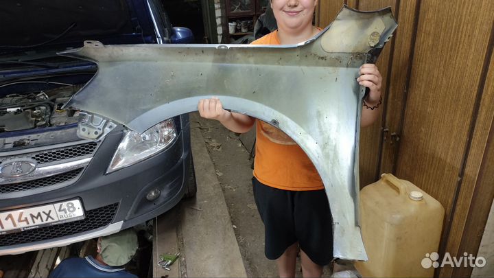 Крыло правое Jetta 6