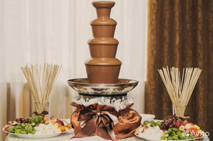 Шоколадный фонтан на мероприятия