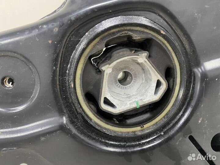 Б/У Балка подмоторная 5WA199315F, 5WA199315G VAG