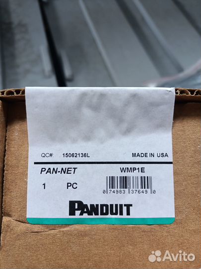 Организатор кабельный горизонтальный Panduit