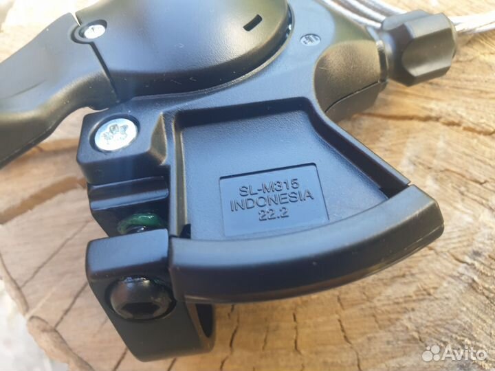 Манетка Shimano Altus 7 скоростей