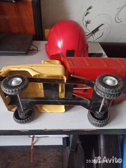Машинка жэлезная отс большая