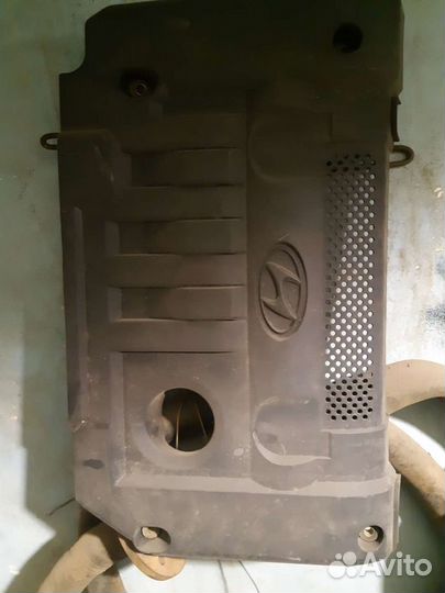 Декоративная крышка двигателя хендай