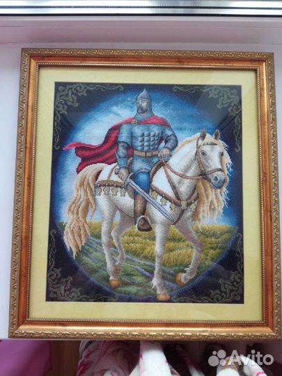 Картина вышитая крестиком Богатырь