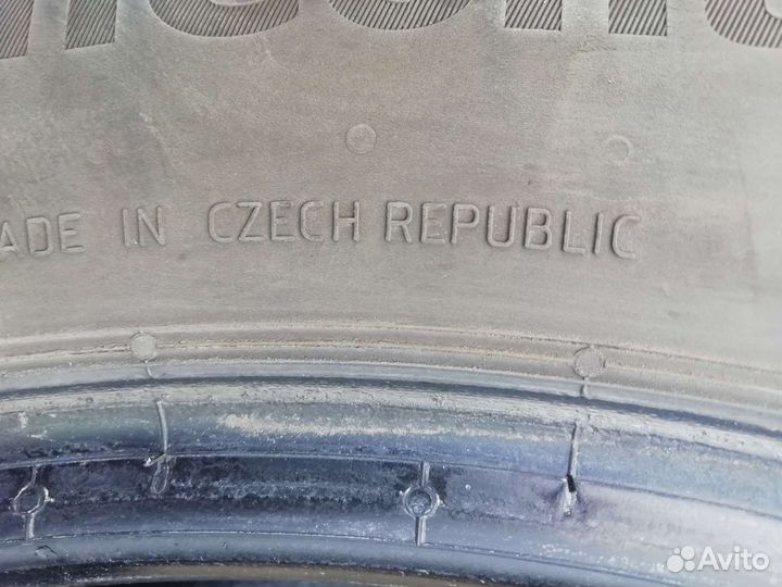 Continental ContiPremierContact 215/55 R17 94W