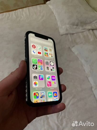iPhone 12, 64 ГБ