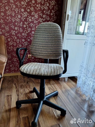 Компьютерное кресло бу